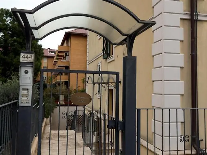 Quattroquattroquattro Porto San Giorgio